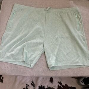 BRAND NEW!!! Southern Tide Men’s Shorts XXL